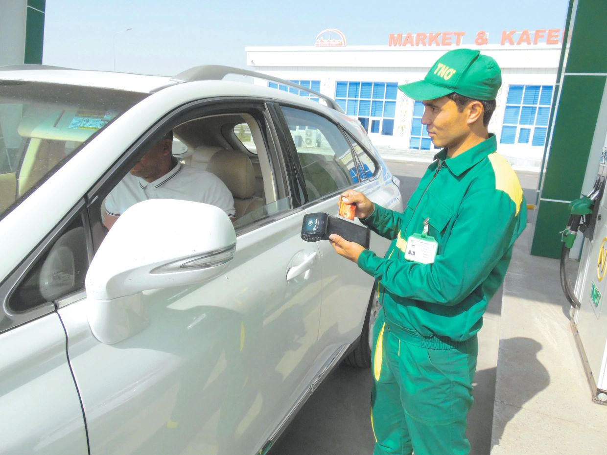 Fuel for the mainline: how new filling stations serve drivers and the gas sector