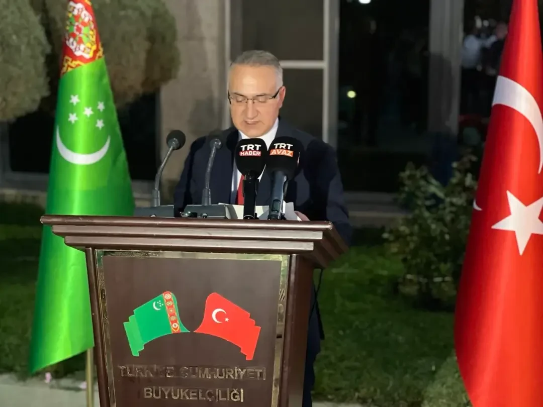 Ankara Türkmenistan bilen energetika söwdasyny täzeden dikeltmäge taýyn – Türkiýäniň ilçisi